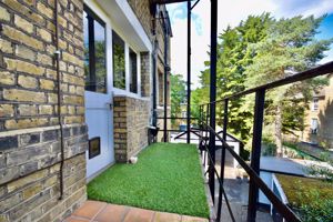 Photo 10- click for photo gallery